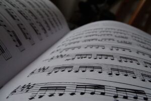 learn-piano-without-music-theory-300x200 how to learn piano without music theory