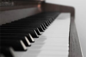 easy-piano-pieces easy piano pieces to learn piano as a beginner