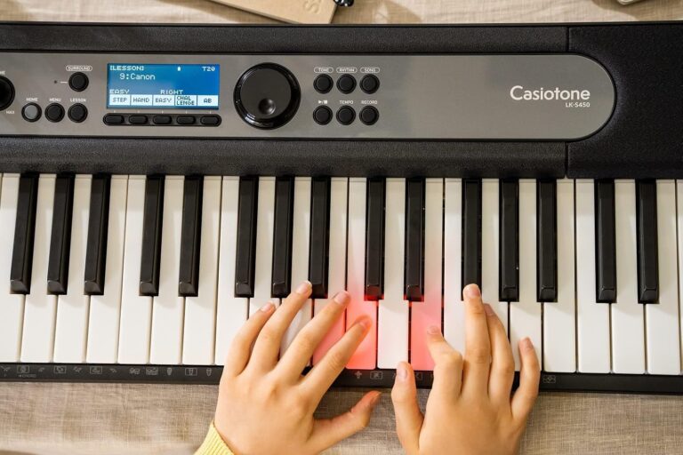 Casio LK-S450 piano
